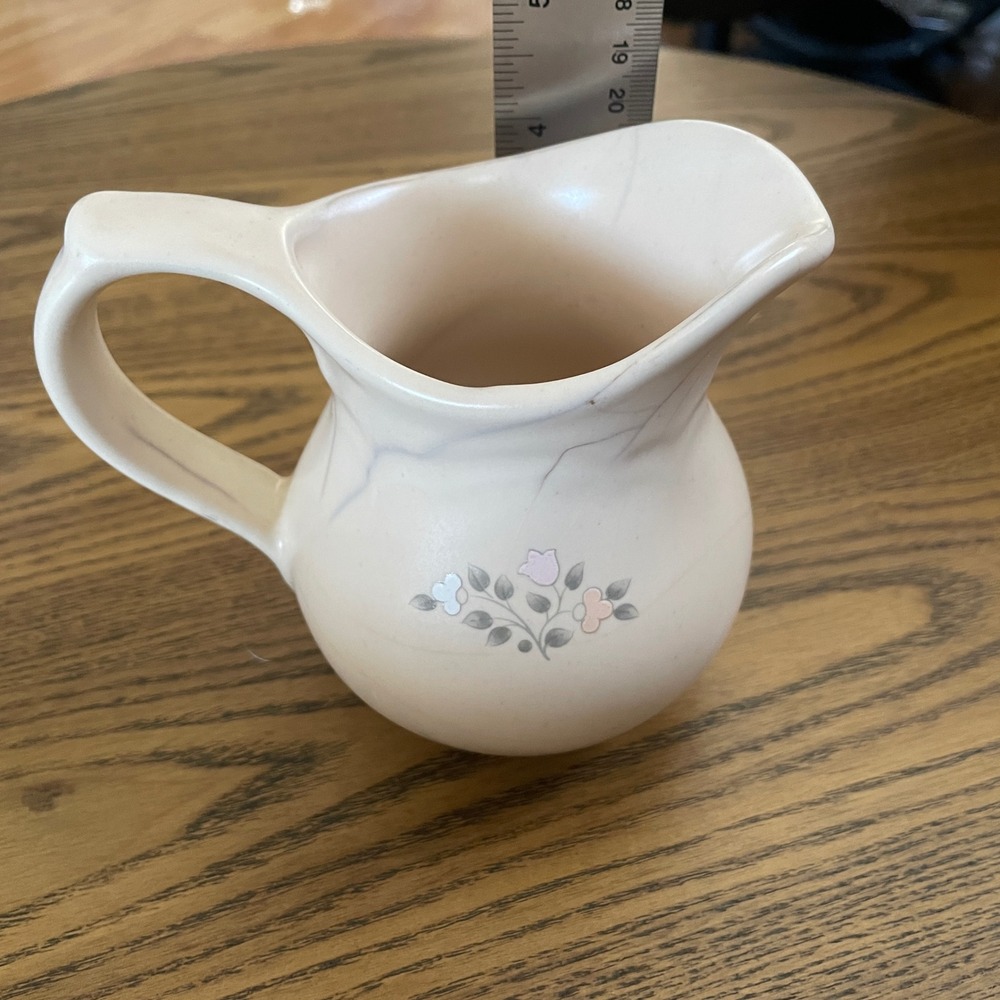 Pfaltzgraff #024 12 oz‎ Vintage Creamer Pitcher